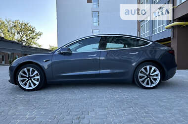 Седан Tesla Model 3 2019 в Івано-Франківську