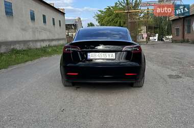 Седан Tesla Model 3 2023 в Гайсине