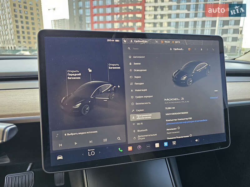 Седан Tesla Model 3 2019 в Киеве
