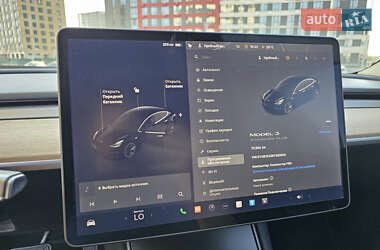 Седан Tesla Model 3 2019 в 