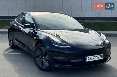 Седан Tesla Model 3 2019 в Києві