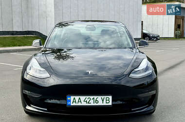 Седан Tesla Model 3 2019 в Києві