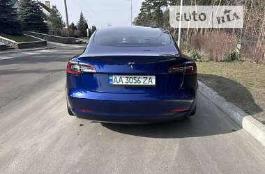 Седан Tesla Model 3 2019 в Києві