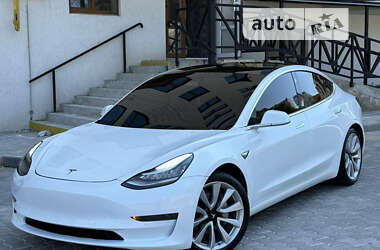 Седан Tesla Model 3 2020 в Одессе