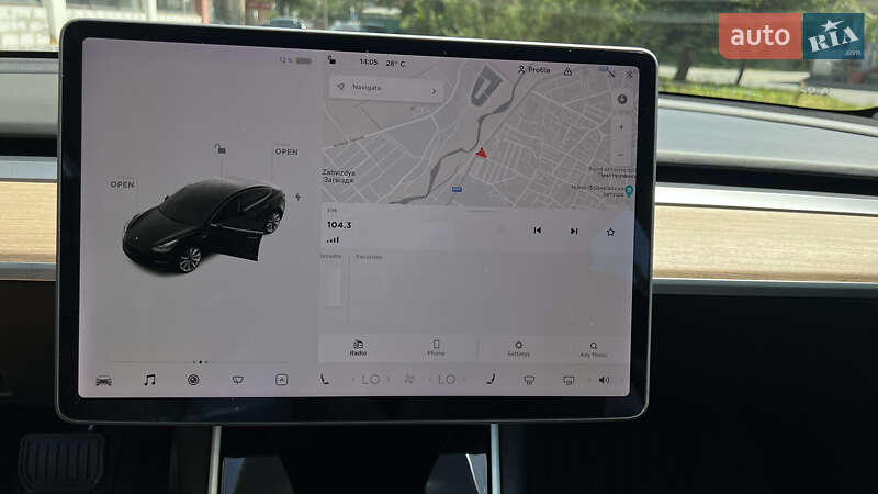 Седан Tesla Model 3 2020 в Івано-Франківську