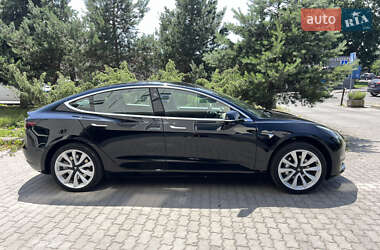 Седан Tesla Model 3 2020 в Ивано-Франковске