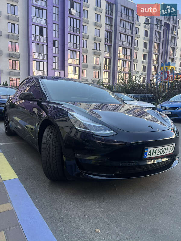 Седан Tesla Model 3 2019 в Києві