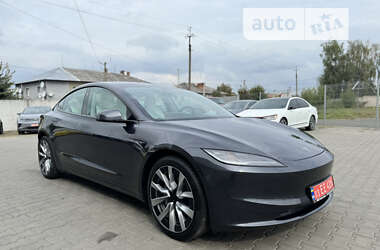 Седан Tesla Model 3 2024 в Луцке