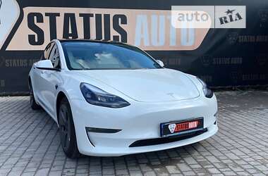 Седан Tesla Model 3 2022 в Виннице