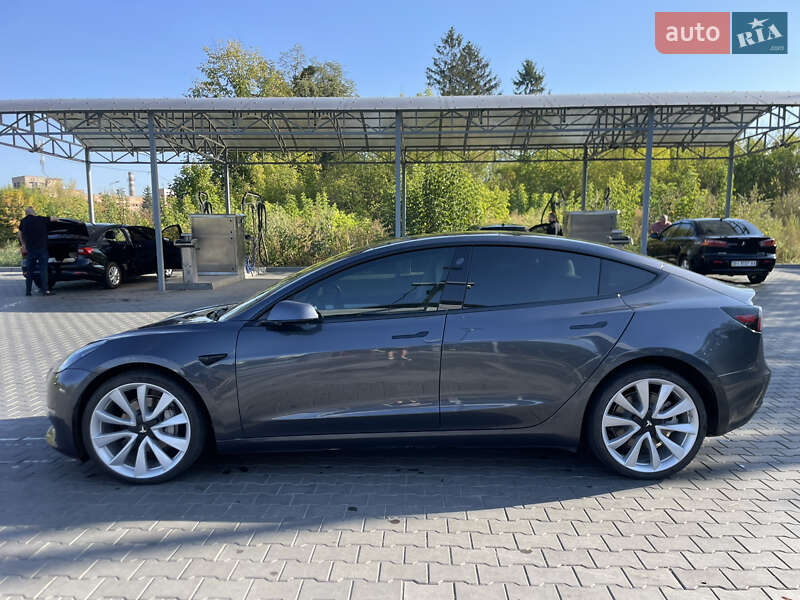 Седан Tesla Model 3 2021 в Полтаві