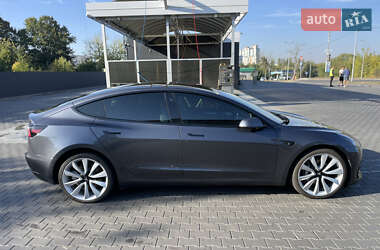 Седан Tesla Model 3 2021 в Полтаві