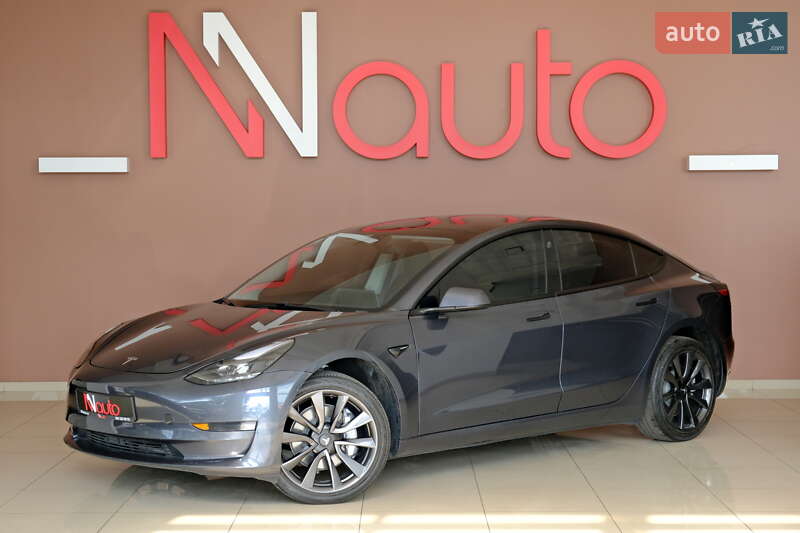 Седан Tesla Model 3 2021 в Одессе