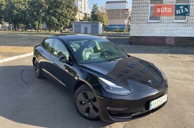 Седан Tesla Model 3 2021 в Киеве