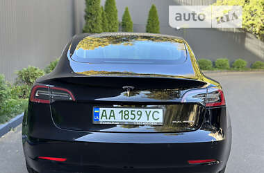 Седан Tesla Model 3 2019 в Києві