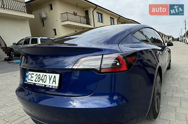Седан Tesla Model 3 2021 в 