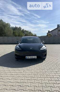 Седан Tesla Model 3 2019 в Черновцах