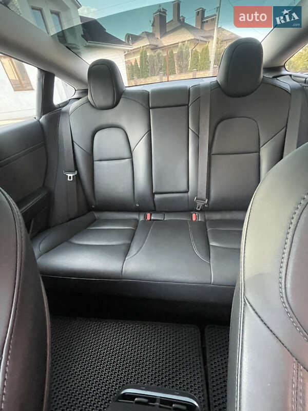 Седан Tesla Model 3 2021 в Запорожье