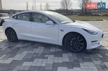 Седан Tesla Model 3 2019 в 