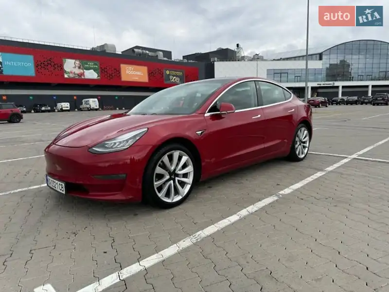 Tesla Model 3 2019