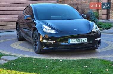 Седан Tesla Model 3 2021 в Луцьку