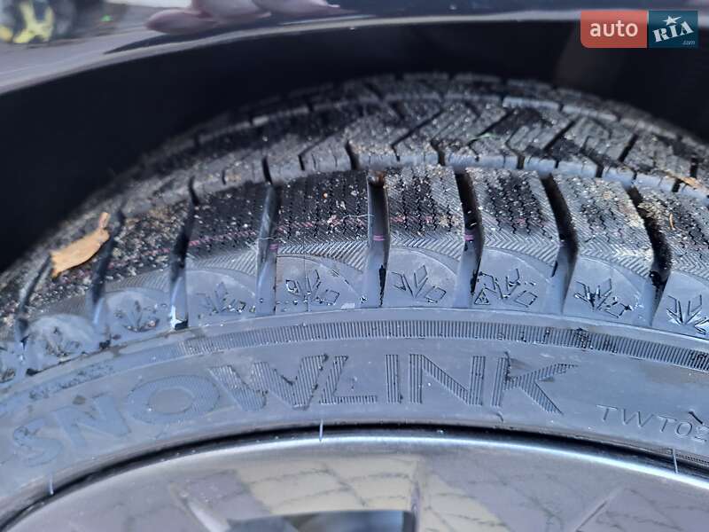 Седан Tesla Model 3 2021 в Луцьку