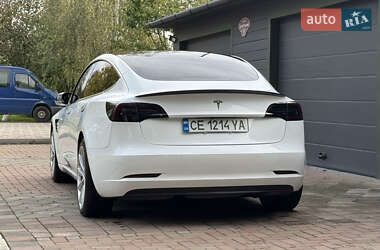 Седан Tesla Model 3 2019 в Черновцах