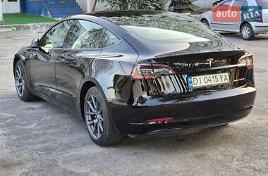 Седан Tesla Model 3 2022 в Дніпрі