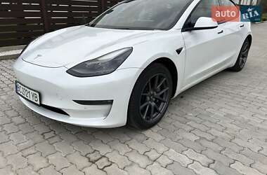 Седан Tesla Model 3 2021 в Львові