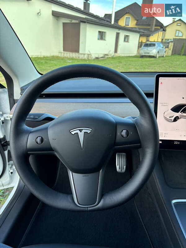 Седан Tesla Model 3 2022 в Львове фото 16 Седан Tesla Model 3 2022 в Львове