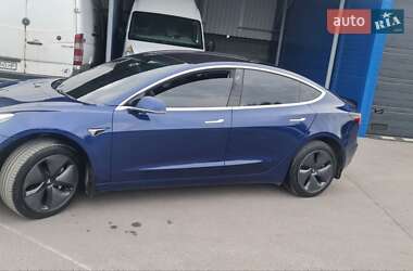 Седан Tesla Model 3 2018 в Дніпрі