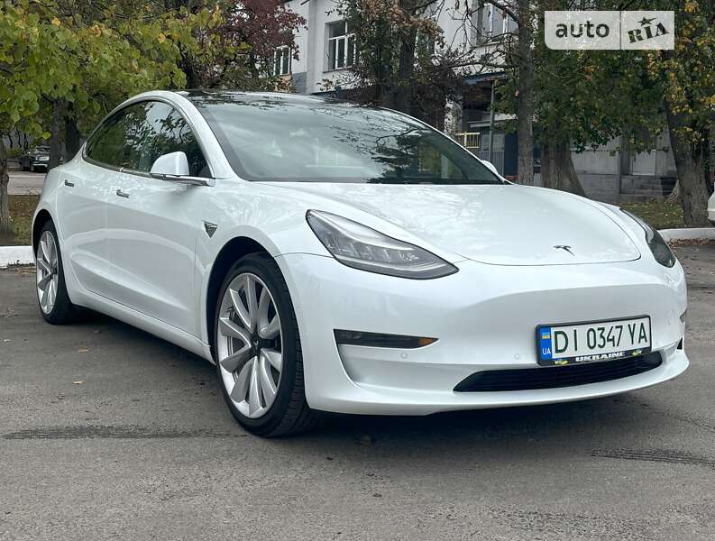 Седан Tesla Model 3 2019 в Києві
