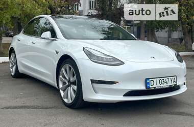 Седан Tesla Model 3 2019 в 