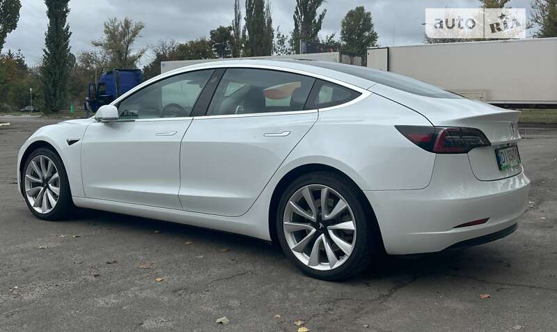 Седан Tesla Model 3 2019 в Києві