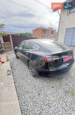 Седан Tesla Model 3 2018 в 