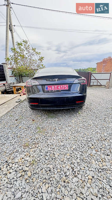 Седан Tesla Model 3 2018 в Чернігові