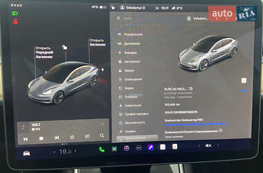 Седан Tesla Model 3 2019 в Жовтанцах