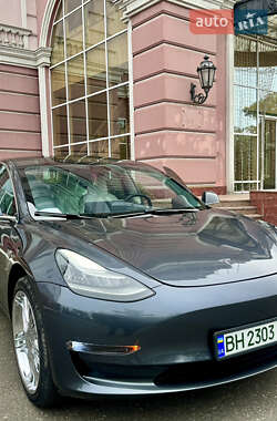 Седан Tesla Model 3 2019 в Одессе