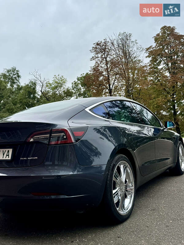 Седан Tesla Model 3 2019 в Одесі фото 25 Седан Tesla Model 3 2019 в Одесі