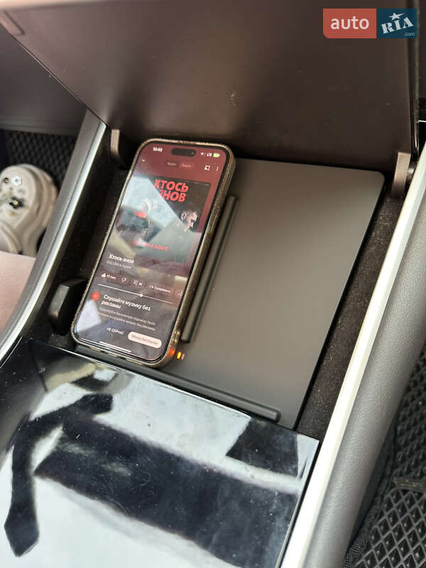 Седан Tesla Model 3 2018 в Кривому Розі