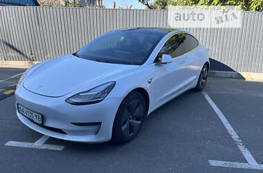 Седан Tesla Model 3 2019 в Киеве