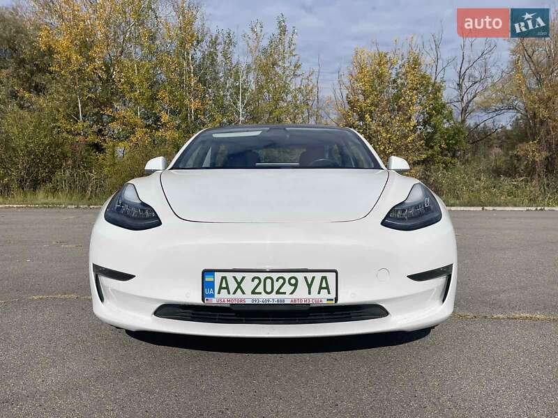 Tesla Model 3 2018