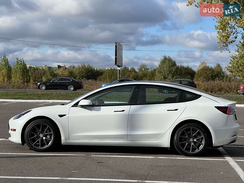 Седан Tesla Model 3 2022 в Луцке фото 36 Седан Tesla Model 3 2022 в Луцке