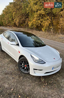Седан Tesla Model 3 2020 в 