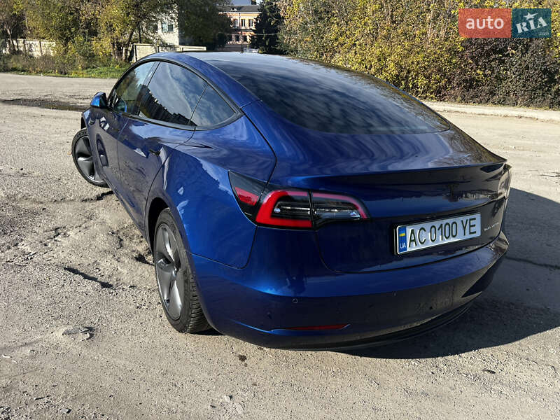 Седан Tesla Model 3 2019 в Луцьку