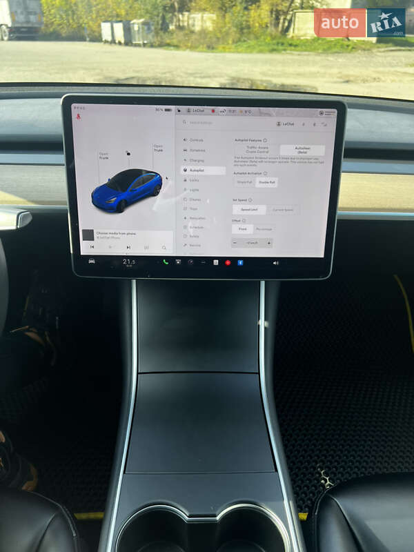 Седан Tesla Model 3 2019 в Луцьку