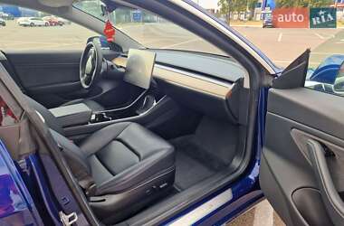 Седан Tesla Model 3 2019 в 