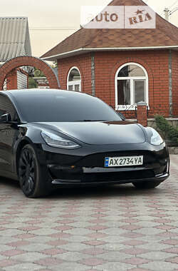 Седан Tesla Model 3 2020 в Харкові