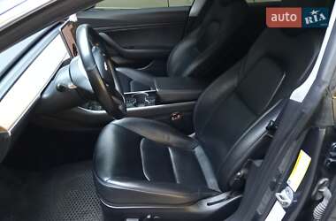 Седан Tesla Model 3 2019 в Запорожье