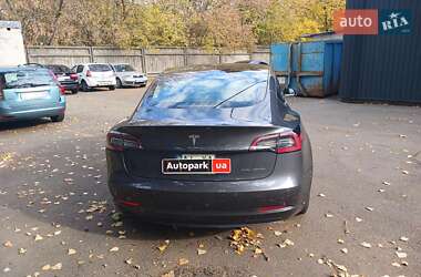 Седан Tesla Model 3 2018 в 