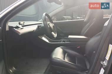 Седан Tesla Model 3 2018 в 